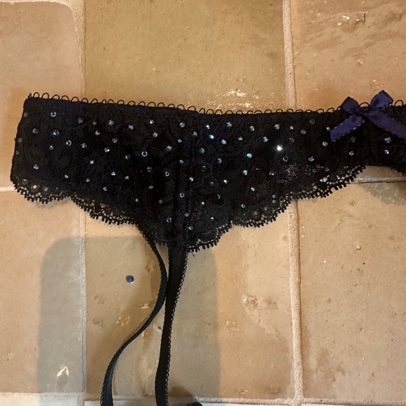 Rhinestone garter belt - Picture 2 of 4